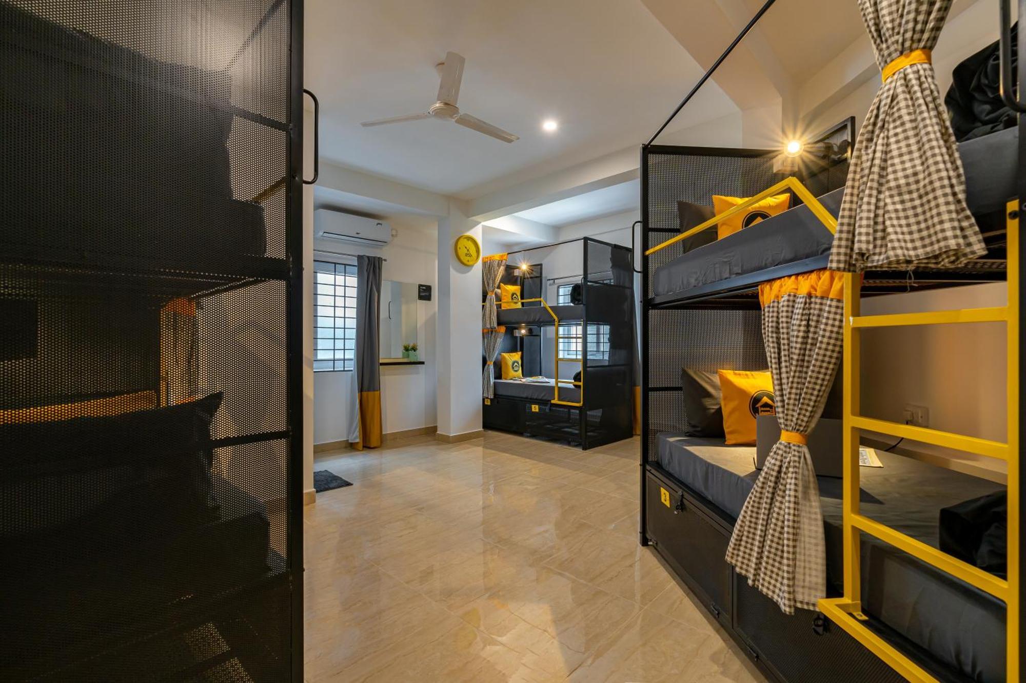 The Hosteller Bangalore, Koramangala Екстериор снимка
